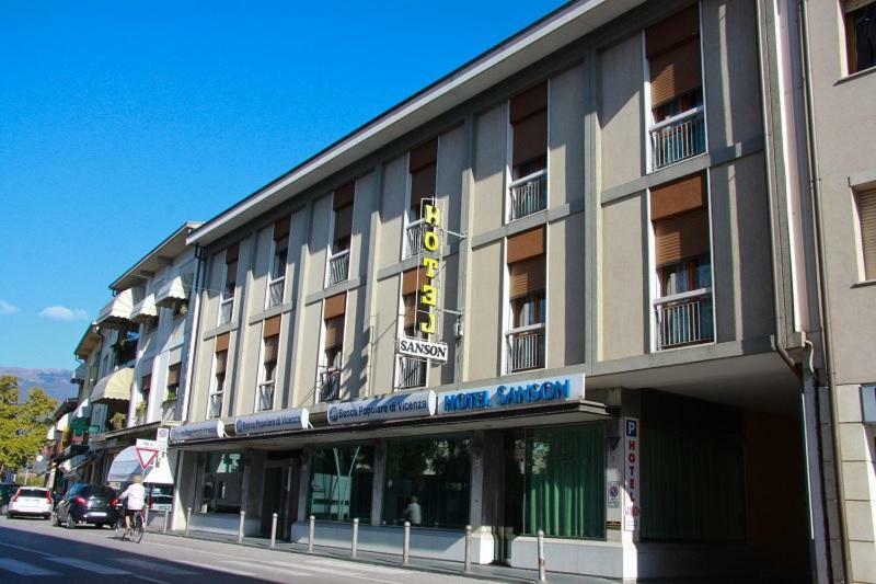 ויטוריו ונטו Hotel Sanson מראה חיצוני תמונה